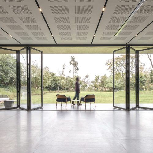 Acemark Glazing - Bi-Fold Doors (2)